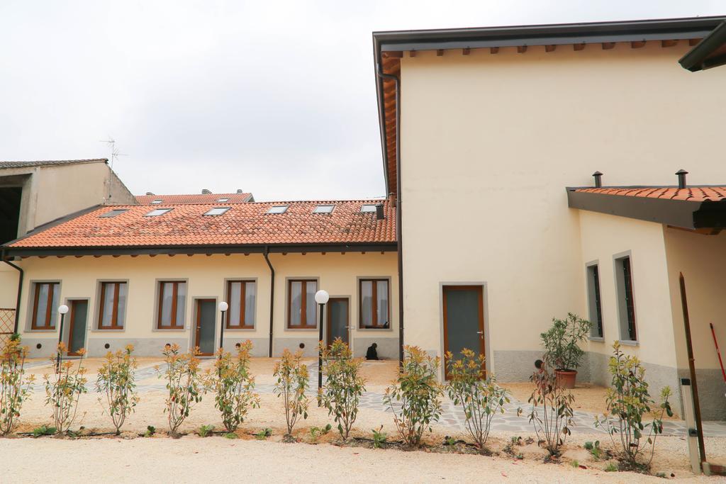 Agriturismo Cascina Della Fontana Лоди Екстериор снимка