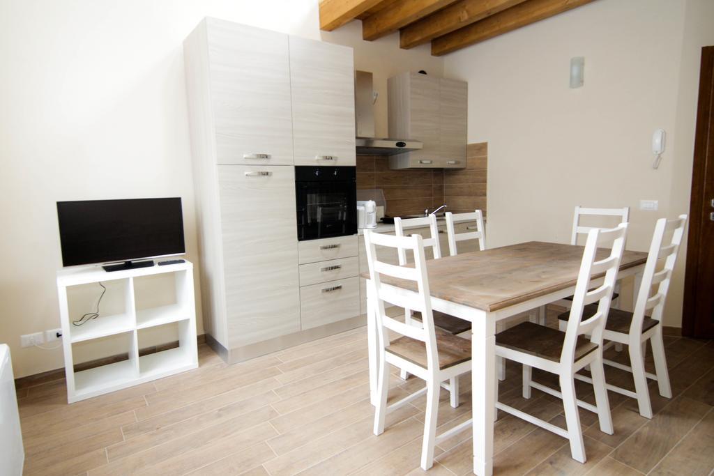 Agriturismo Cascina Della Fontana Лоди Стая снимка