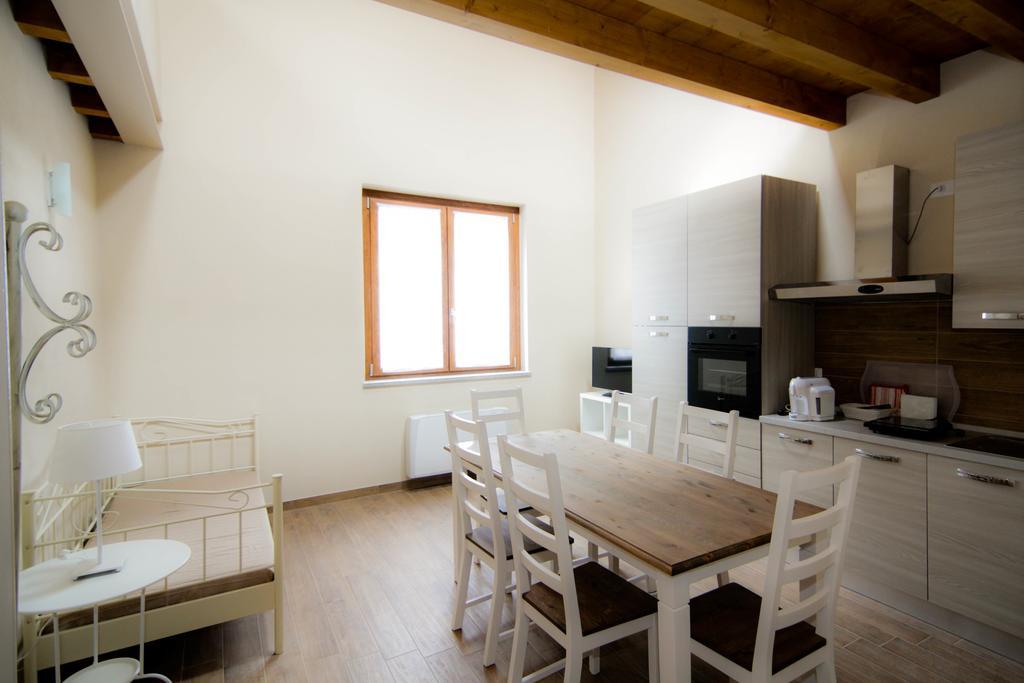 Agriturismo Cascina Della Fontana Лоди Стая снимка