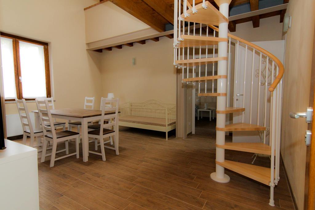 Agriturismo Cascina Della Fontana Лоди Стая снимка
