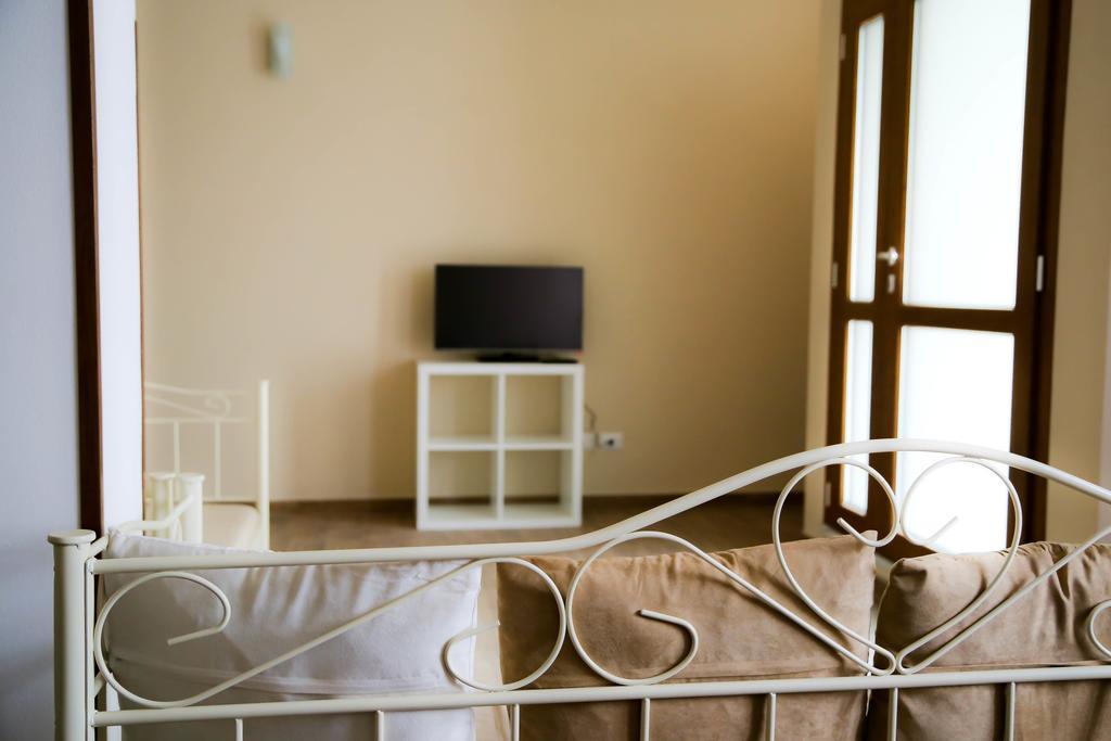 Agriturismo Cascina Della Fontana Лоди Стая снимка