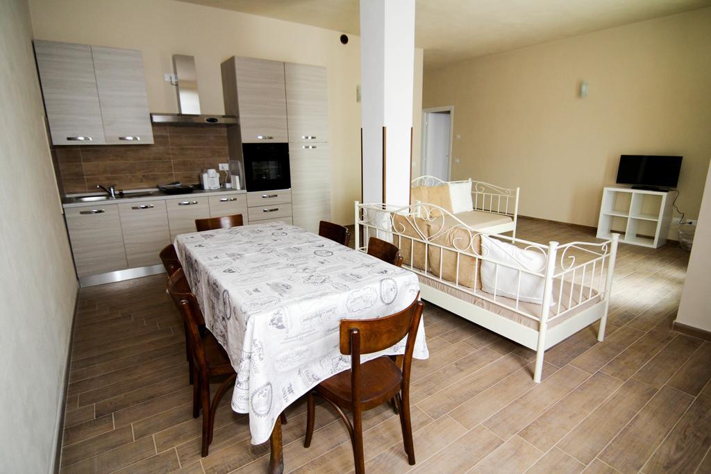 Agriturismo Cascina Della Fontana Лоди Стая снимка