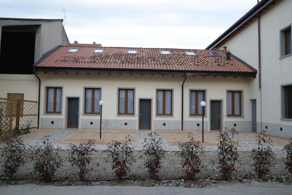 Agriturismo Cascina Della Fontana Лоди Екстериор снимка